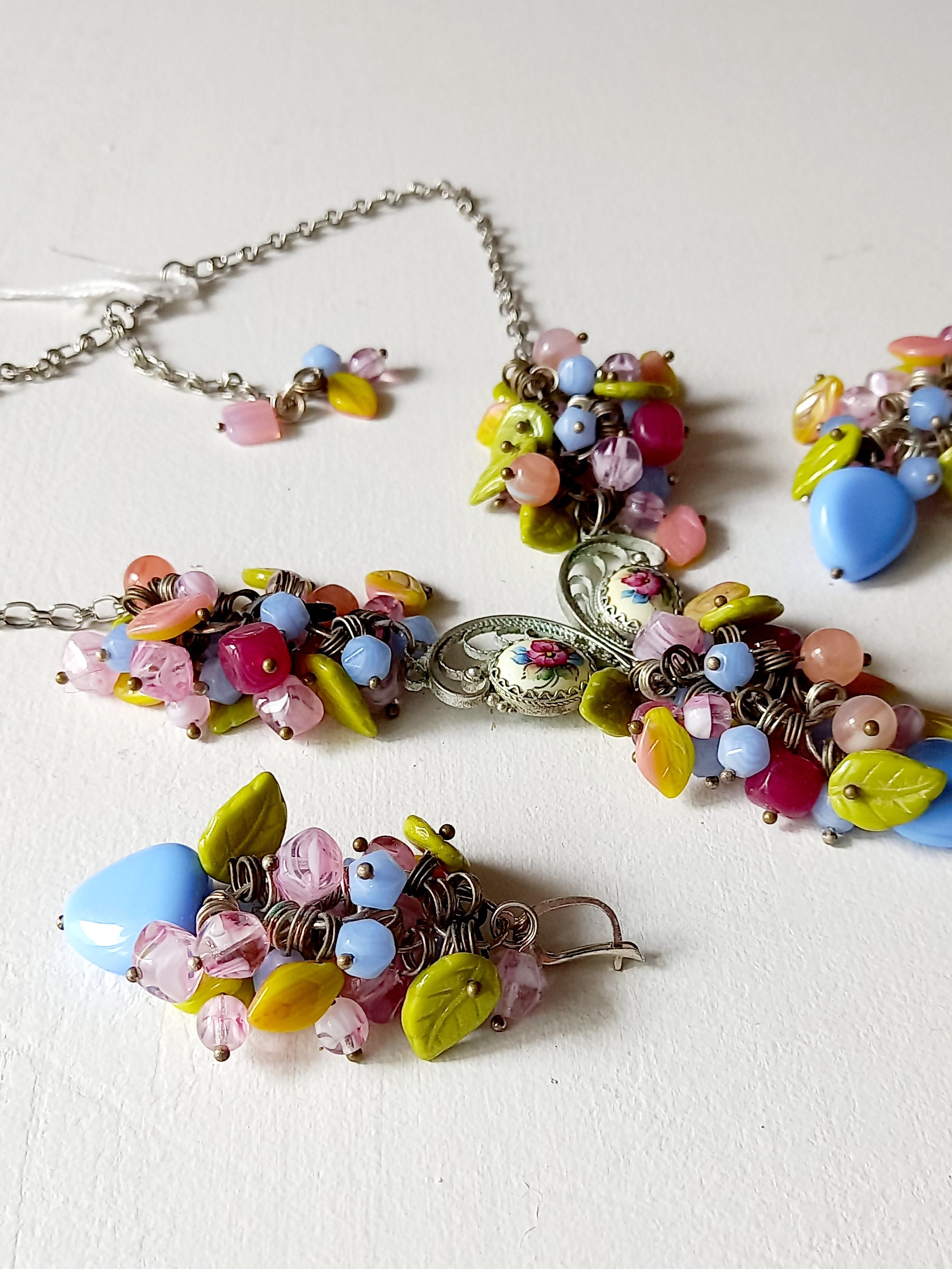 set de collar y pendientes unique - Imagen 2