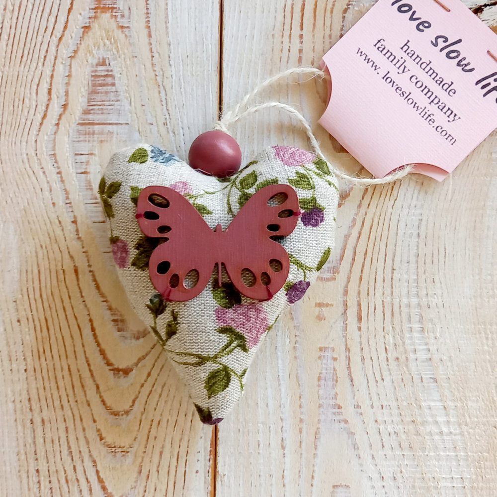 corazón textil mariposa