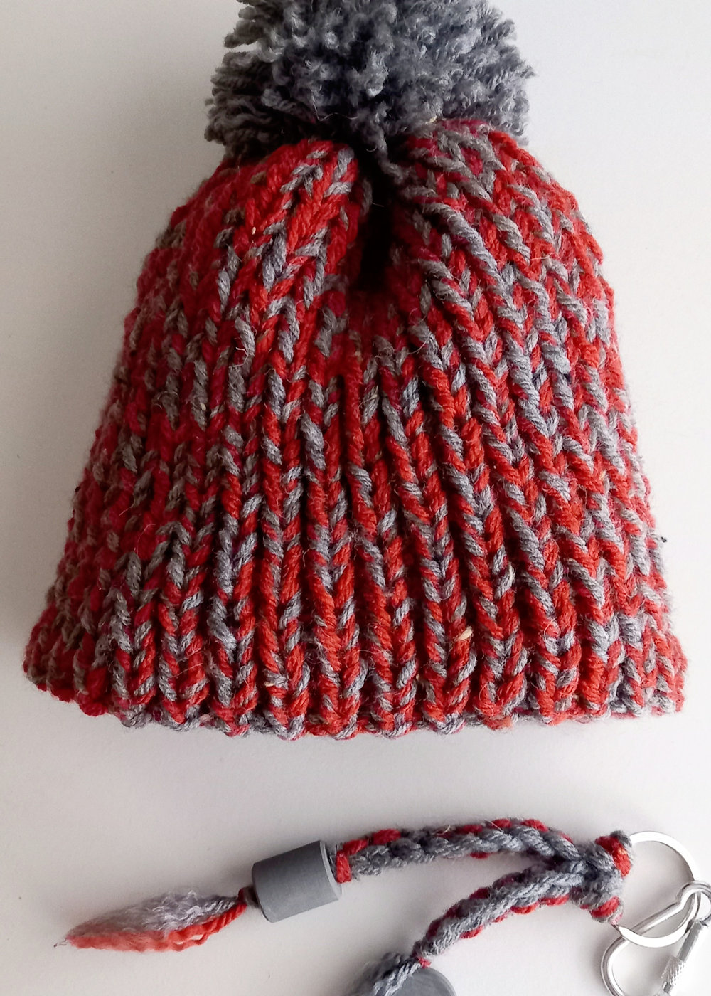set gorro de punto & llavero - Imagen 2
