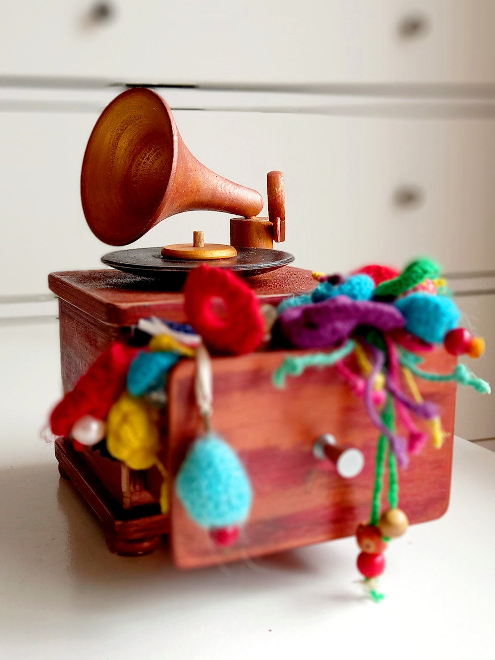 caja de baratijas gramófono - Imagen 5