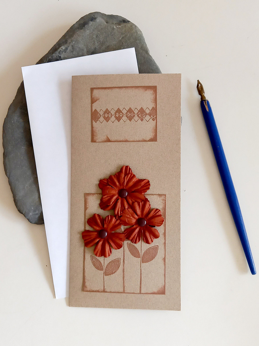 tarjeta de felicitación flores rojo oscuro - Imagen 3