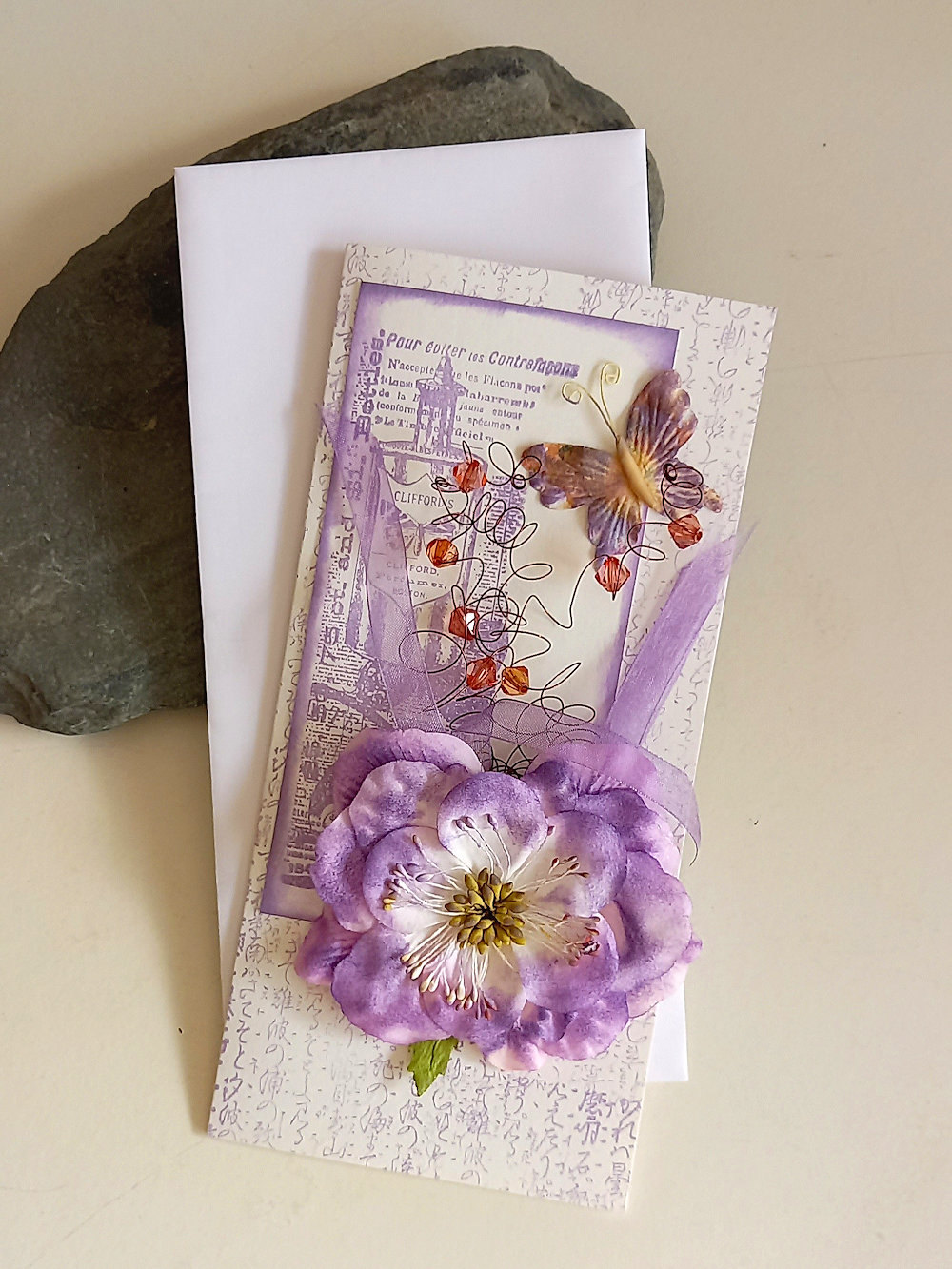 tarjeta de felicitación flor lila